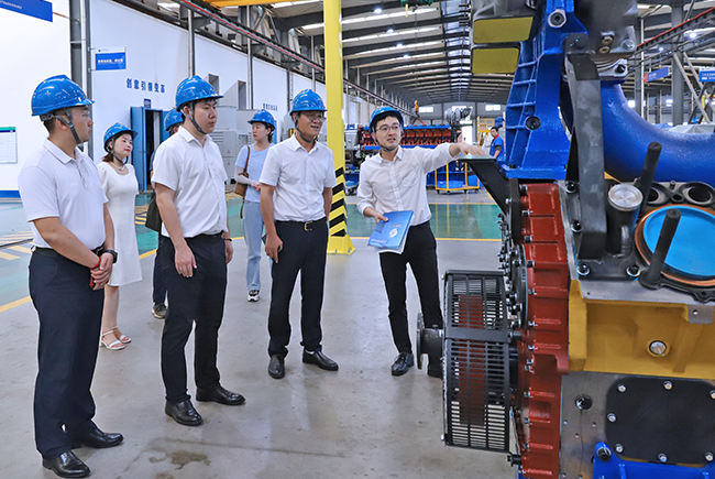 Pesquisa Visita ao Parque Industrial de Ciência e Tecnologia de Hunan Liyu por Xiangjiang Novos funcionários do distrito